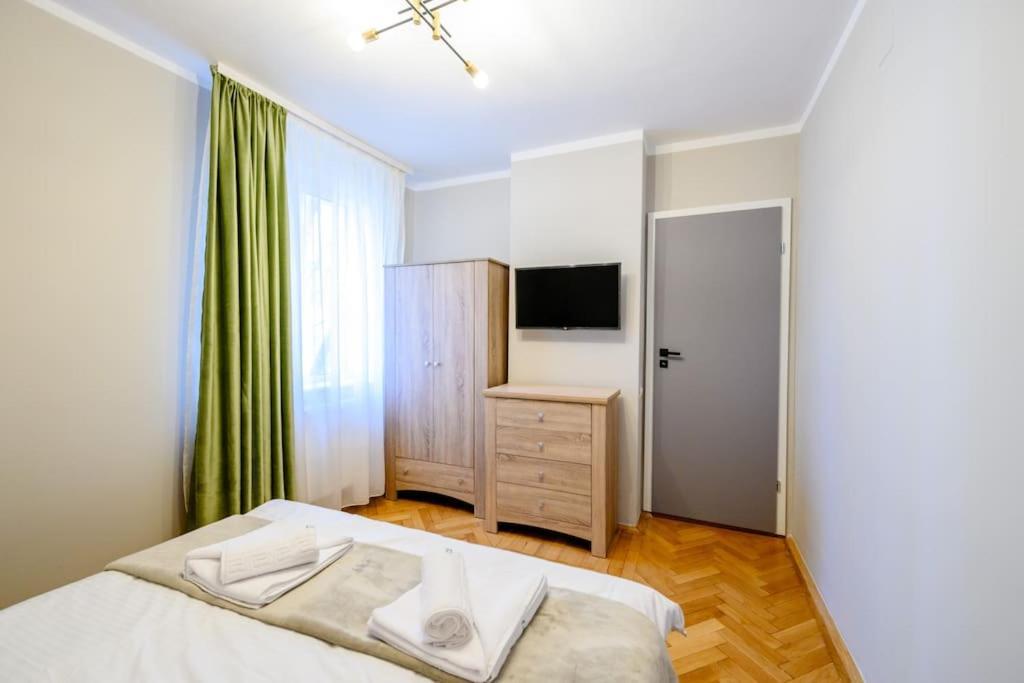 Smiling Heaven Apartment Bucureşti Exterior foto