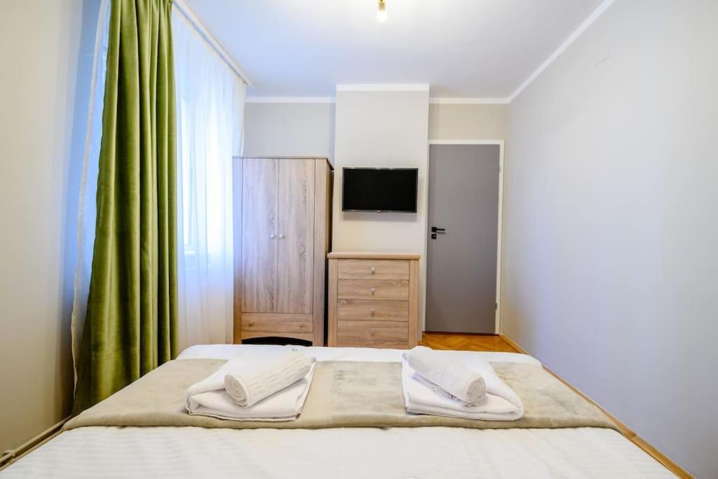 Smiling Heaven Apartment Bucureşti Exterior foto